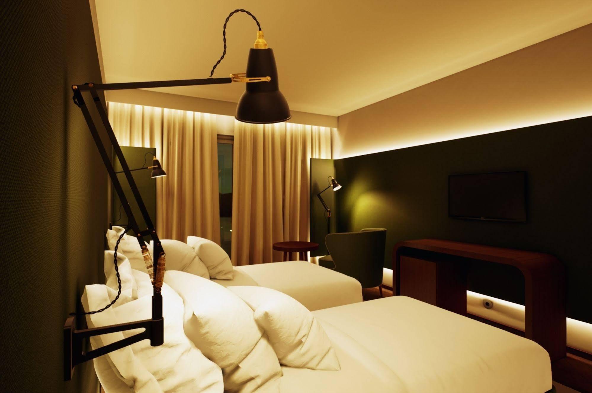 大西洋亚速尔格兰德酒店 蓬塔德尔加达 外观 照片 A room at the hotel